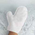 Disposable pet using gloves